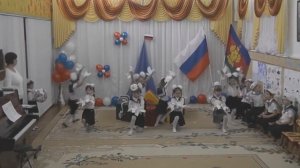 Танец с голубями