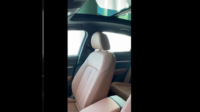 Audi e-tron test drive Instagram: @mayeddrives смотреть онлайн