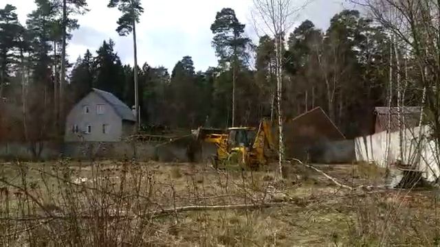 Уборка веток, деревьев на JCB смотреть онлайн