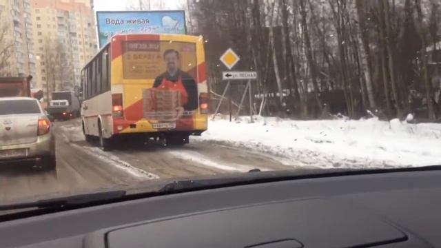 Беспредел в Мурино ( Девяткино ). Вечная пробка, обочина раскатана в грязное месиво vk.com/v9kino смотреть онлайн