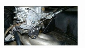 Крепления тросика газа на карбюраторах.