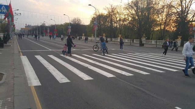 Independence av. Minsk // Пр-т Независимости, Минск смотреть онлайн