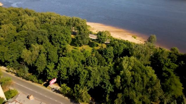 РЫБИНСК прекрасные НАБЕРЕЖНЫЕ и центр города в 4К RYBINSK a beautiful russian town 4K droneshots смотреть онлайн