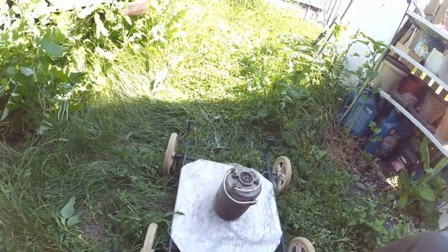 Газонокосилка аккумуляторная, на скорую руку из хлама смотреть онлайн