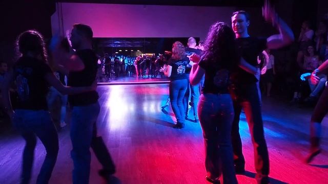 Вечеринка Back To School | формейшн Леши Павлова и Тани Ивановой смотреть онлайн