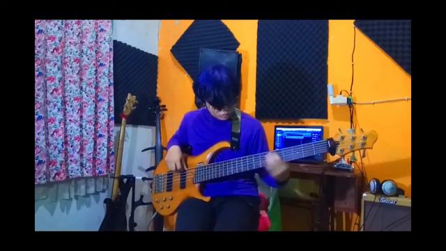 D=OUT One Bass Cover смотреть онлайн