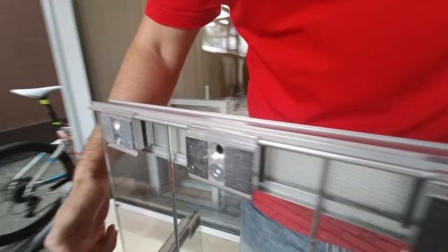 Стеклянная витрина -алюминиевая система Алютех для ее изготовления смотреть онлайн