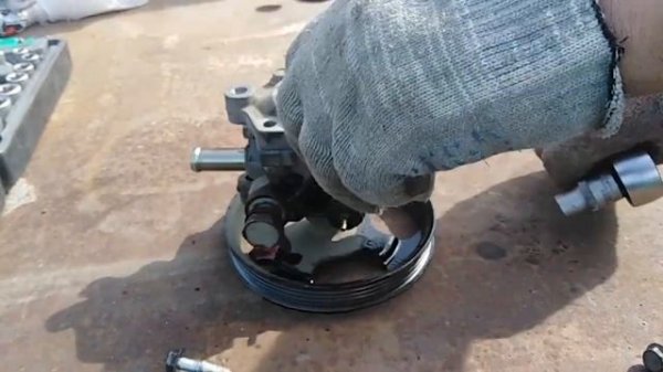 Гудит насос ГУР. Ремонт за копейки.