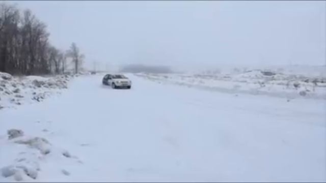 Парные ледовые гонки в Саратове смотреть онлайн