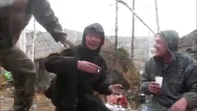 Разбили бутылку об голову смотреть онлайн