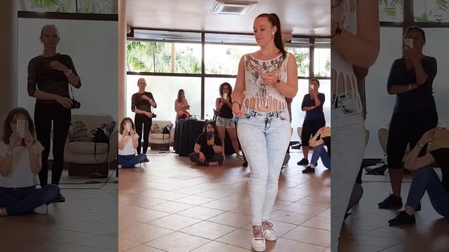 Isabelle Kizomba, Ir Sais - Midnight Boom, Kizomba Lady Styling смотреть онлайн