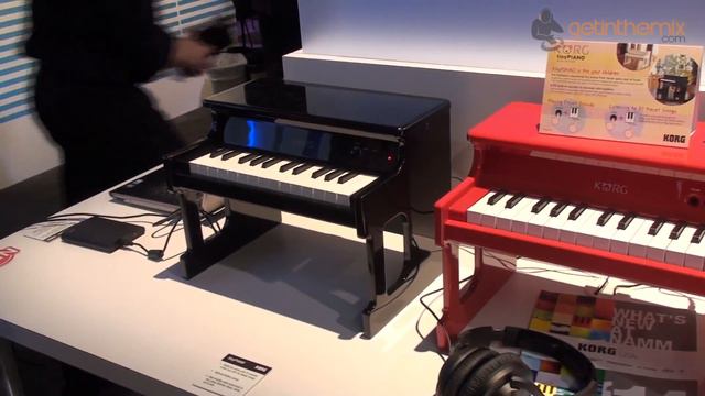 Korg Tini Toy Digital Piano - Namm 2014 смотреть онлайн