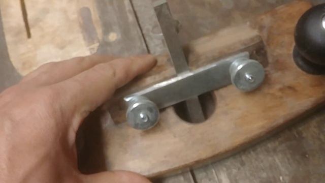 Грунтубель конструкции Пола Селлерса Router Plane Paul Sellers смотреть онлайн