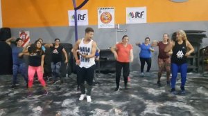 Зумба. BOMBON ASESINO REMIX - LOS PALMERAS - coreografía Hits Dance