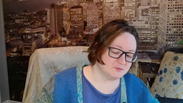 Ноябрьский VLOG - текущие вышивки, носки Крыжовник, свитер для пти брабансона. смотреть онлайн