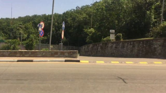 Троллейбус вдоль моря ?