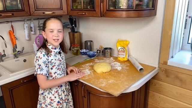 Обалденные ПОНЧИКИ со сгущенкой/ Быстро, просто и очень вкусно смотреть онлайн