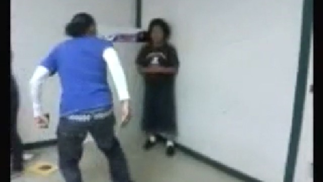 Преподаватель избивает студента смотреть онлайн