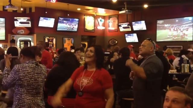 Forty-Niners Final Count Down to Victory against the Falcons at Buffalo Wild Wings, Stockton, CA смотреть онлайн