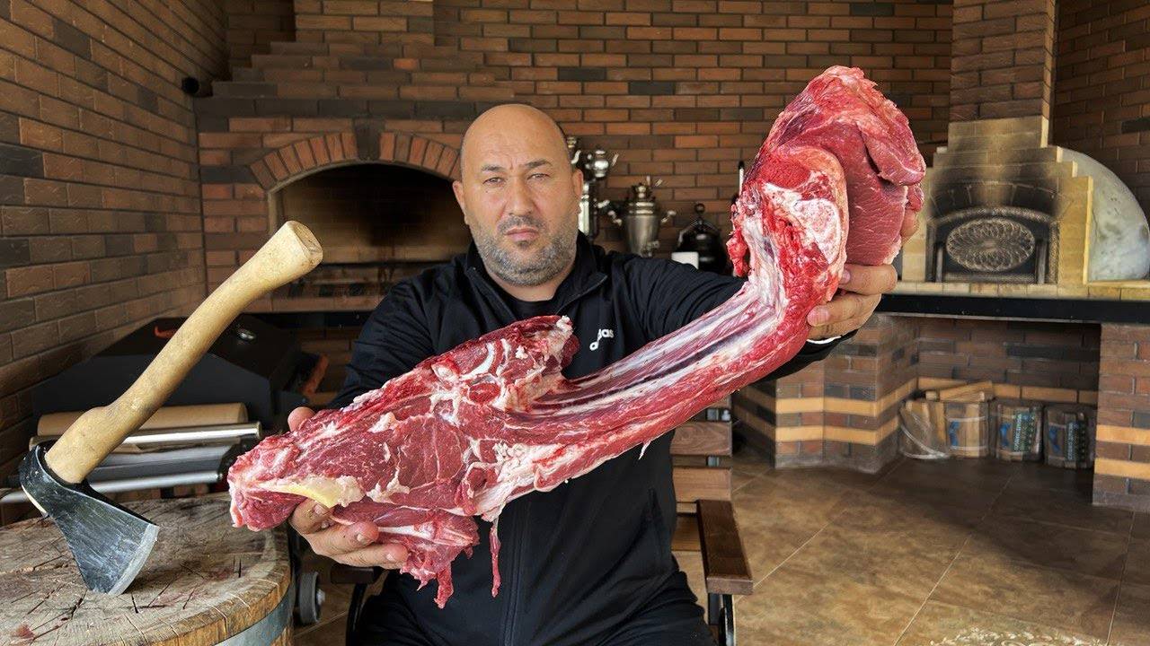 Брутальный стейк Томагавк весом 15 кг! BIG STEAK смотреть онлайн