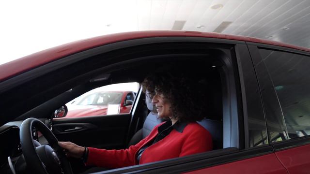 SONIA MAZZA POWERED BY ALFA ROMEO EMIL FREY смотреть онлайн