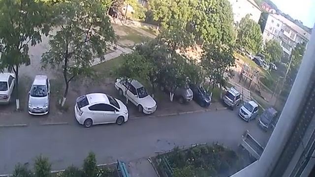 по детской площадке как по дороге смотреть онлайн
