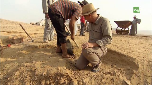 2022 год Как в наши дни археологи ведут раскопки ..Гробниц древнего Египта .