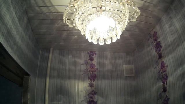 Повесил люстру в ванной смотреть онлайн