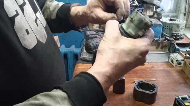 Восстанавливаем редуктор шуруповерта Макита смотреть онлайн