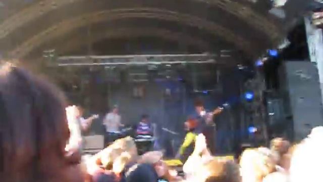 Hockey - Song away (Peace & Love '09) смотреть онлайн