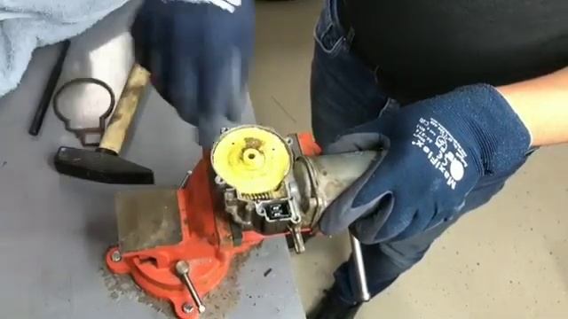 how to remove fiat. Skoda. BMW. AUDI. front wiper motor gear wheel . any problem call 6306589705 AG смотреть онлайн