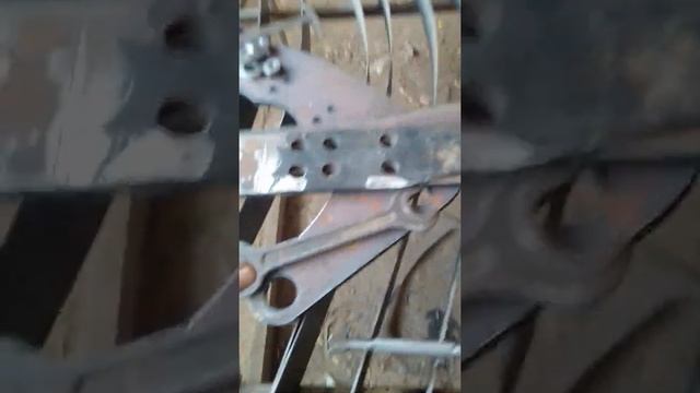 Процесс изготовления лонжеронов МТЗ 82. Сборочный кондуктор для " хвоста" смотреть онлайн