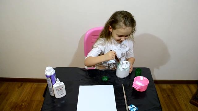 Объёмные краски своими руками рисуем Ёлку [Eva and Play] смотреть онлайн