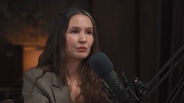 Стала миллионером ВСЕГО ЗА ГОД | Как начать бизнес на Вайлдберриз и не прогореть? смотреть онлайн