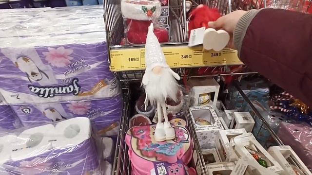 Малиновый рассвет и интересный ассортимент в магазине "Да" смотреть онлайн