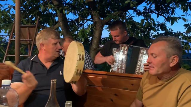 Розігруємо нову гармошечку(тональность Ля#дієз) смотреть онлайн