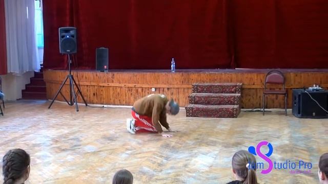 Bazzombia в Jam Studio Pro смотреть онлайн