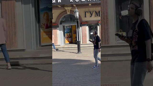 Солнышко. И прекрасная музыка на улице в Казани. смотреть онлайн