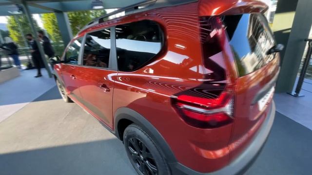 New DACIA JOGGER 2022 - FIRST LOOK & visual REVIEW (7-seater) смотреть онлайн
