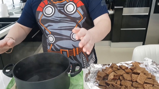 Квас без дрожжевой на изюме. Готовимся к лету.