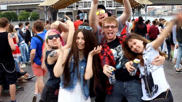 01.06.2014 | Анархо-выпускной | Заплыв по Москва-реке (Director's cut) смотреть онлайн