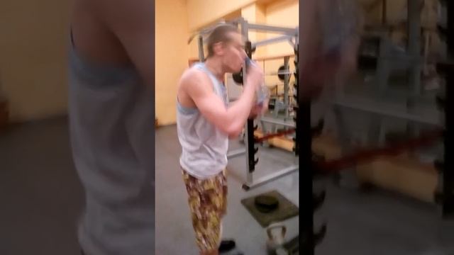 Улетные прыжки на скакалке!€£ смотреть онлайн