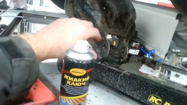 Сатурн Вуе меняем задние пружины смотреть онлайн