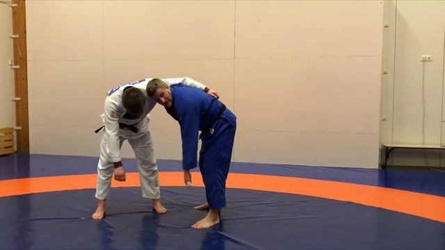 Дзюдо. Броски. Через бедро+комбинация. Koshi Guruma.O Goshi.Ko soto gari смотреть онлайн