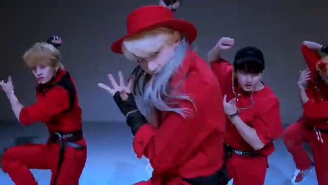 Феликс, с кем мне сделать следующее видео?