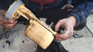 Топливный бак  ФОЛЬЦВАГЕН Т5, пытаемся добраться до топлевного насоса