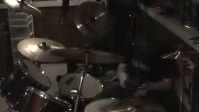 iQ - "Crush on You" my drum beat to this song смотреть онлайн