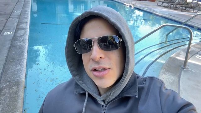 Reacción INFINITY POOL - Primera Impresión de la Película de Horror смотреть онлайн