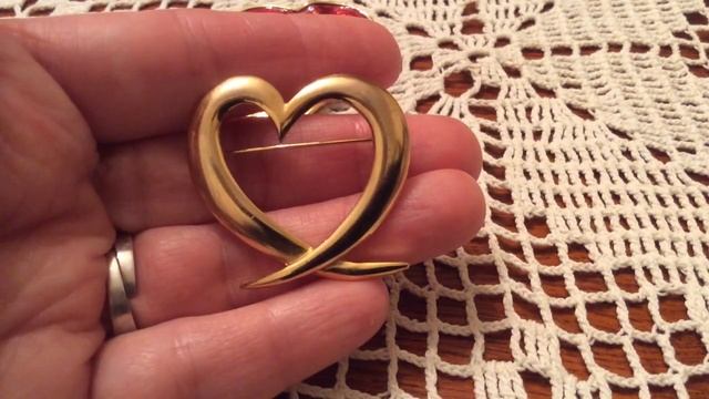 #169. Украшения в виде сердечка смотреть онлайн