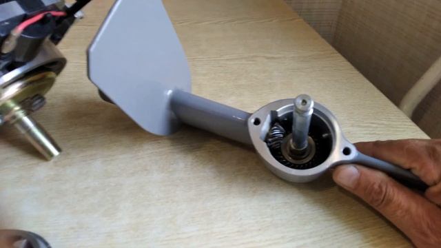 сборка лодочного мотора из триммера Carver 52cc смотреть онлайн